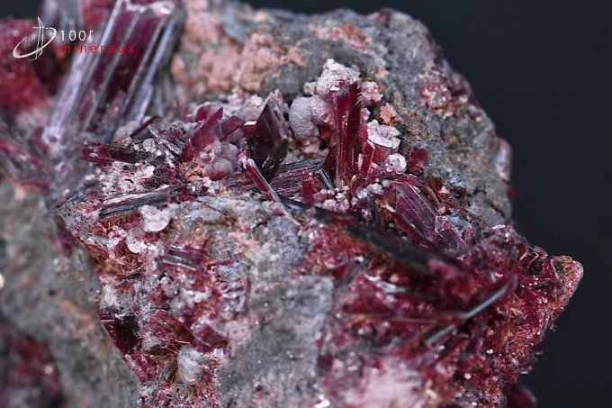 erythrine-mineraux-cristaux