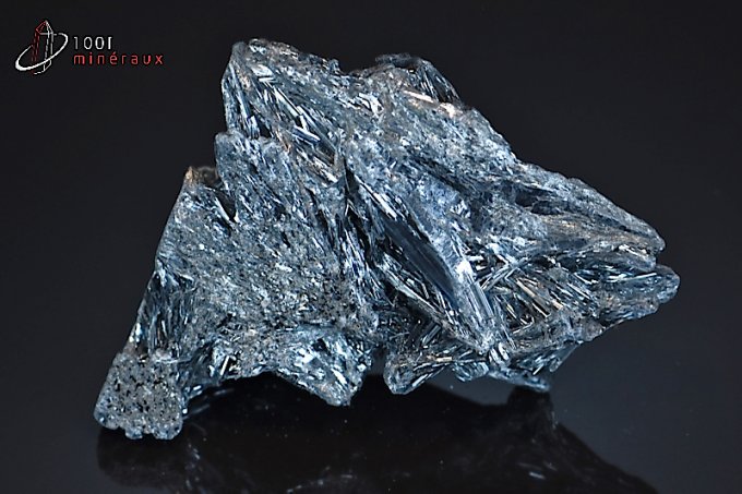 stibine-stibnite-antimonite-mineraux-cristaux