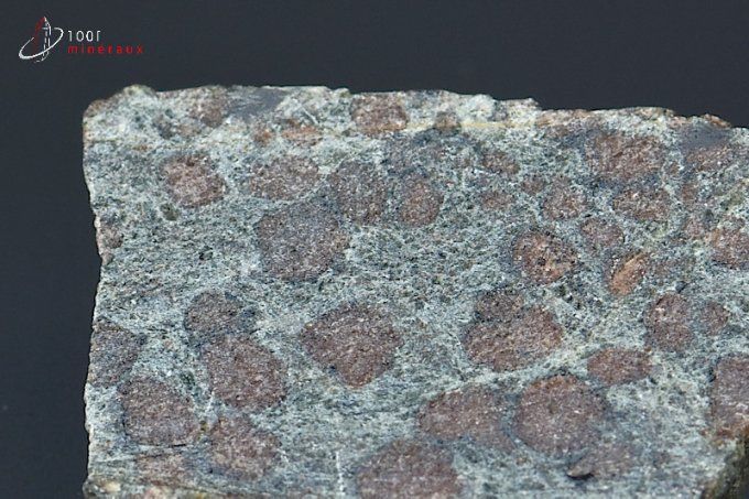 Eclogite à grenats - France - minéraux bruts 4,1 cm / 21 g / AE403