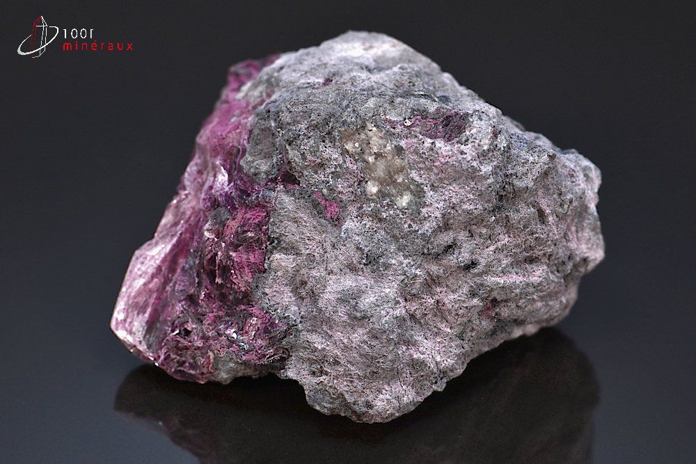 Erythrine - Maroc - minéraux à cristaux 5,1 cm / 147g / AG256