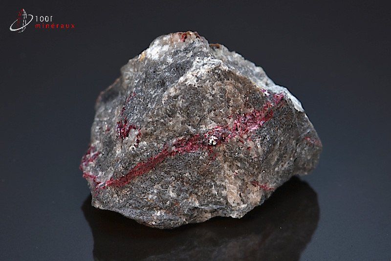 Erythrine - Maroc - minéraux à cristaux 4,3cm / 50g / AG258-1