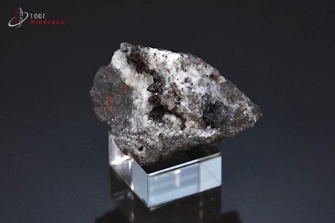 cristaux d'erythrine sur roche