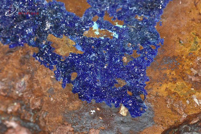 cristallisation d'azurite sur roche