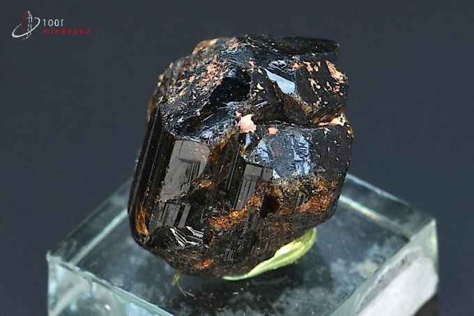 dravite-tourmaline-cristaux-mineraux