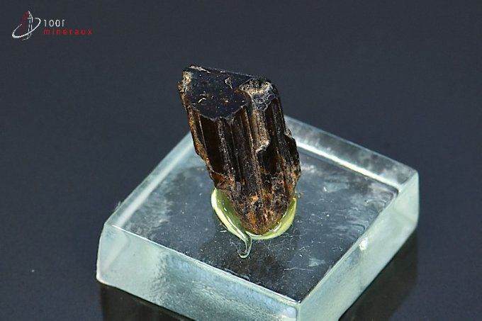 dravite-tourmaline-cristaux-mineraux