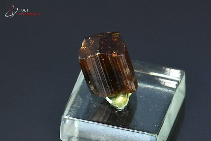 dravite-tourmaline-cristaux-mineraux