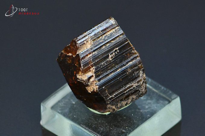 dravite-tourmaline-cristaux-mineraux