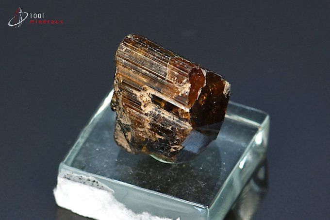 dravite-tourmaline-cristaux-mineraux