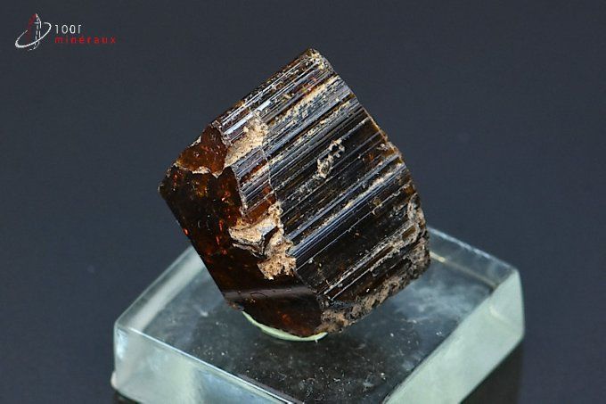 dravite-tourmaline-cristaux-mineraux