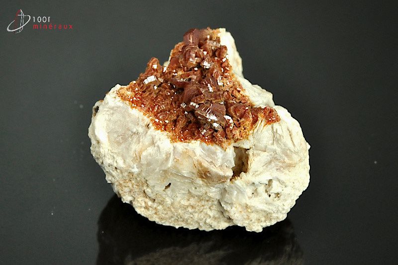 Vanadinite - Maroc - minéraux à cristaux 5,3 cm / 157g / AS386