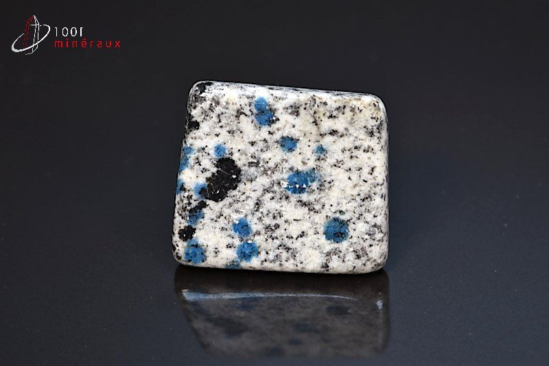 Azurite sur Granite poli - Pakistan - minéraux polis 4 cm / 9g / AT193