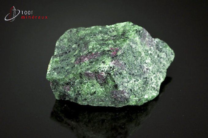 zoisite-rubis-mineraux-cristaux