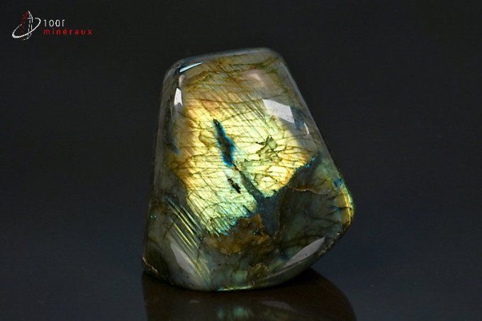 bloc de labradorite polie en forme libre