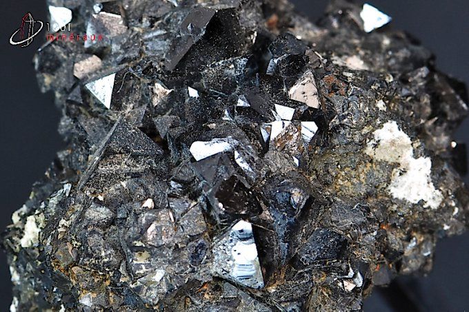 magnetite-cristaux-mineraux