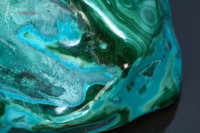 chrysocolle sur malachite polie decoration