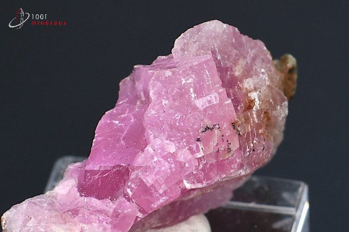 mineral cobaltocalcite rose