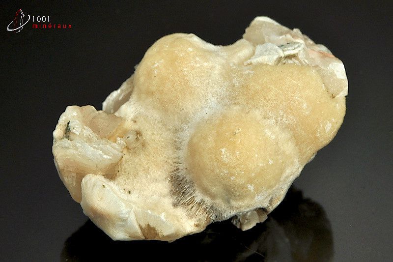 Thomsonite - Inde - minéraux à cristaux 6 cm / 84g / AW905