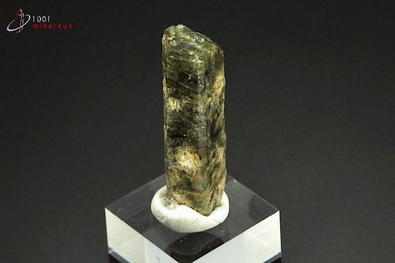 Diopside cristal - Madagascar - minéraux à cristaux 3,5 cm / 6 g / AW965