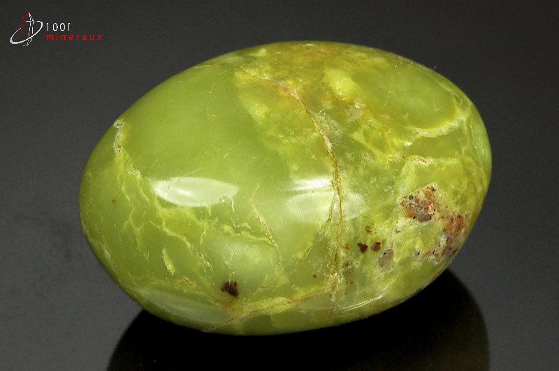 Opale verte polie galet - Madagascar - minéraux polis 6,1 cm / 126g / AX287