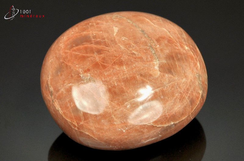Orthoclase galet poli - Madagascar - pierres polies 6.8 cm / 210g / AX310