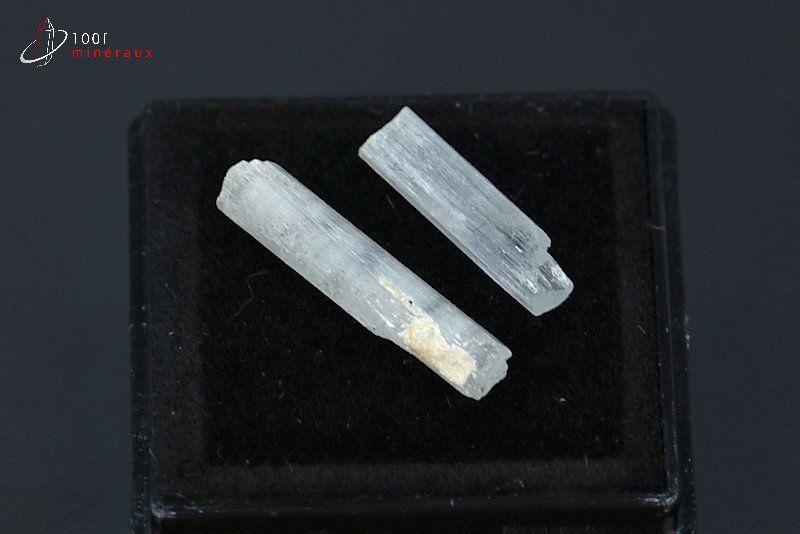 2 cristaux d'Aigue marine Béryl - Afrique du Sud - minéraux à cristaux 1,8 cm / 0,79g / AX474