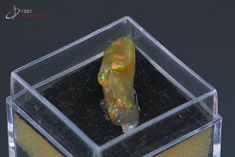 Opale brute - Ethiopie - minéraux bruts 1,2 cm / 0,9 g / AX569