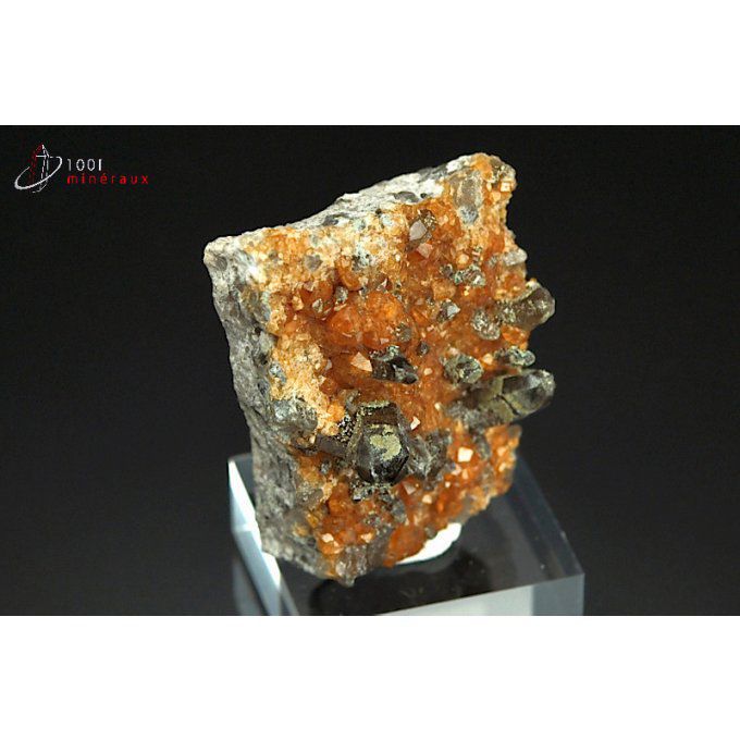 spessartite-mineraux-cristaux