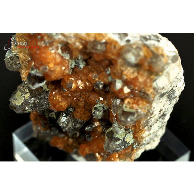 spessartite-mineraux-cristaux