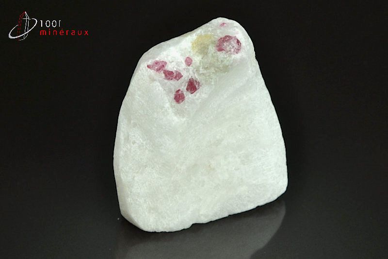 Spinelle rouge - Chine - Minéraux à cristaux 4,3cm / 48g / AX828