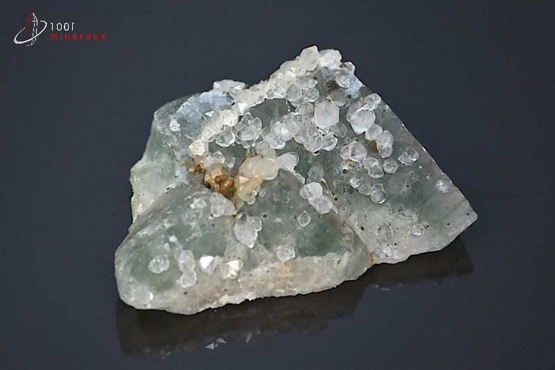 Cristaux de Quartz sur Fluorine - Maroc - minéraux à cristaux 5,4 cm / 57g / AX866