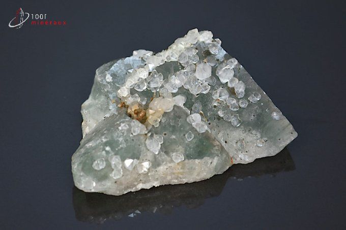 cristaux de quartz sur fluorine