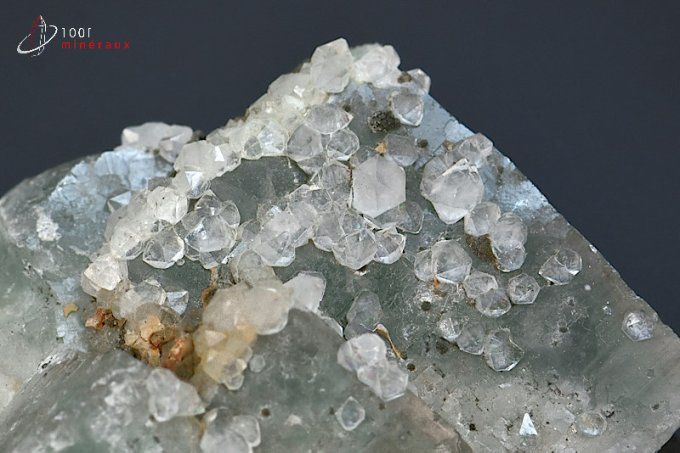 cristaux de quartz sur fluorine