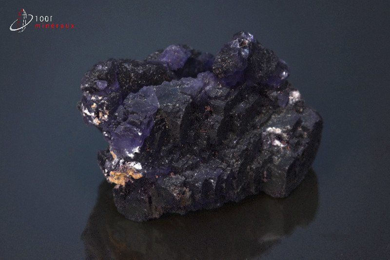 Fluorine violette translucide - U.S.A. - minéraux à cristaux 4,4 cm / 88g / AX867