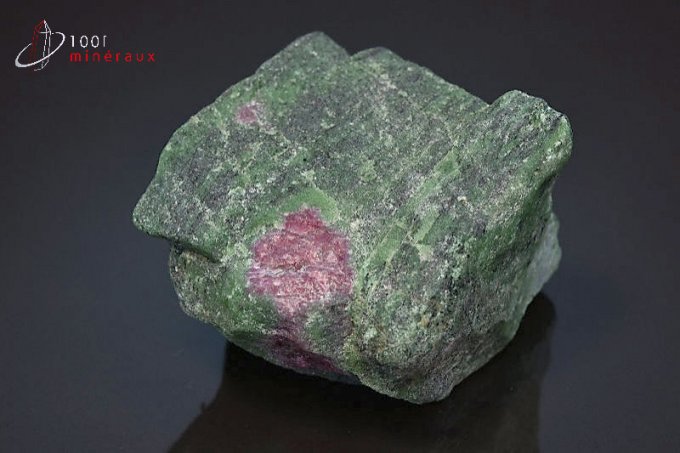 zoisite-mineraux-cristaux
