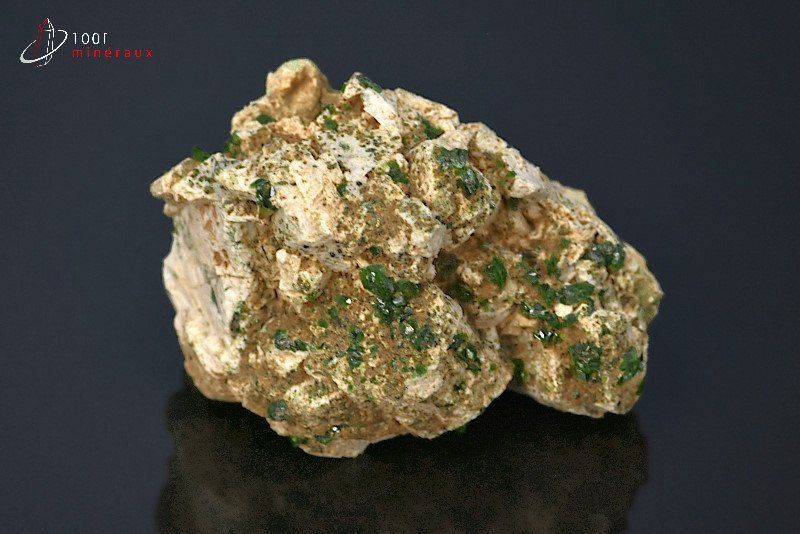 Titanite ou Sphène - Maroc - minéraux à collectionner 5,3 cm / 61g / AX878