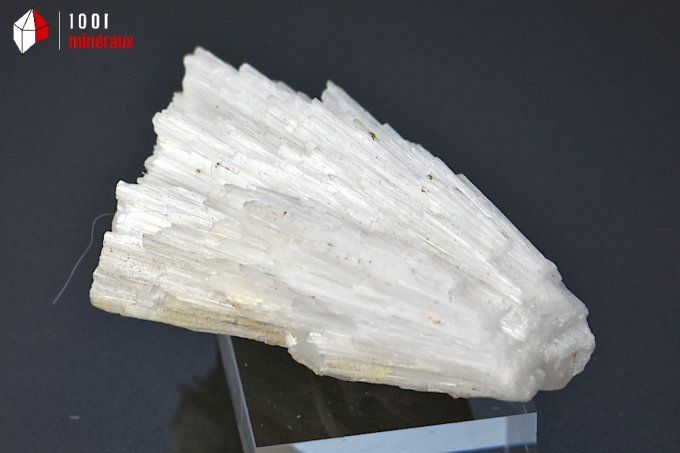 scolecite_mineraux_cristaux
