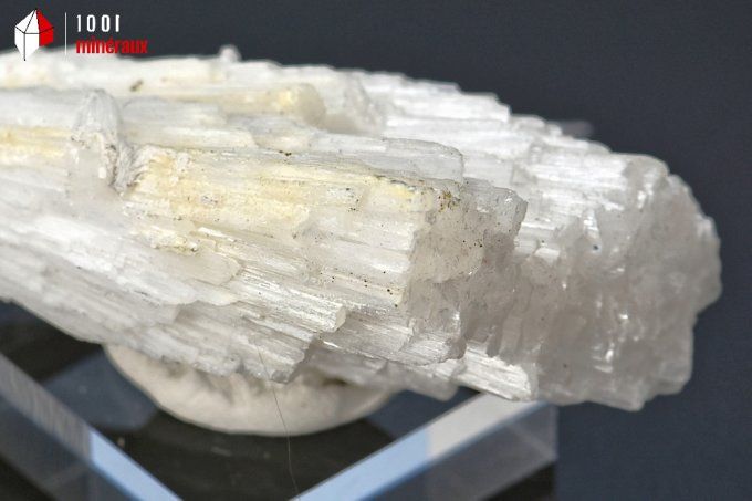 scolecite_mineraux_cristaux