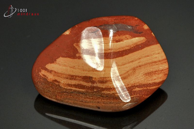 Jaspe rouge poli - Brésil - pierres polies 4,9 cm / 49 g / AY208