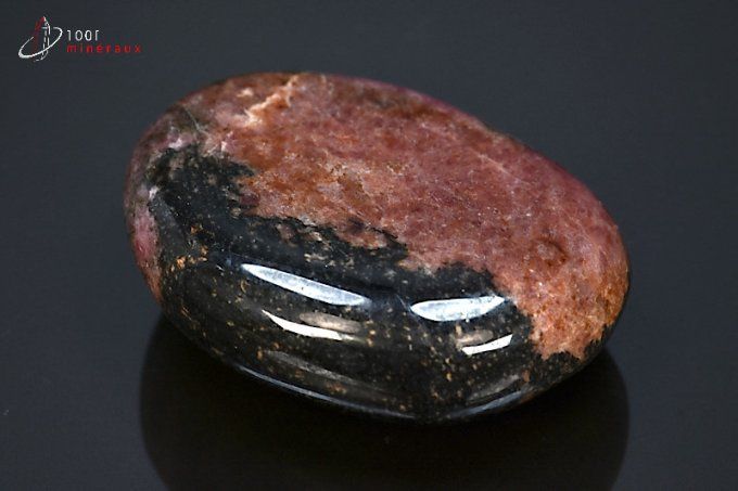 pierre polie de rhodonite