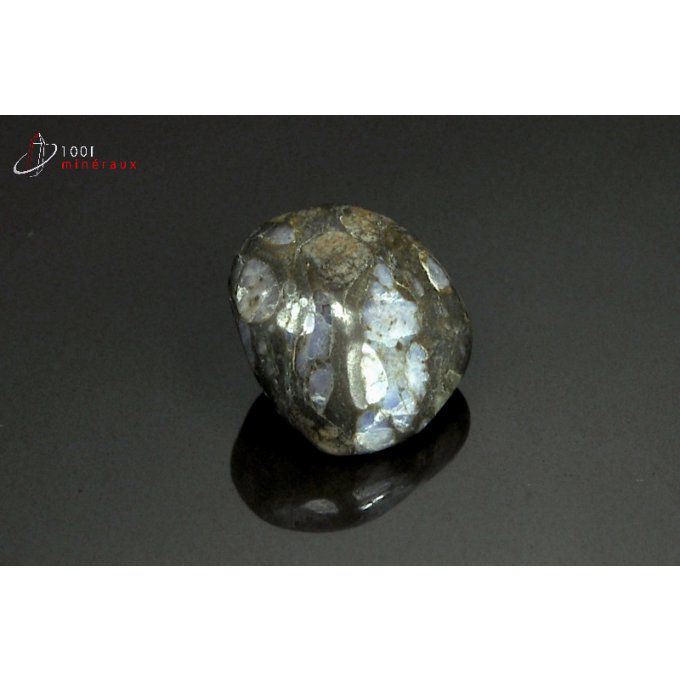 vulcanite-mineraux-pierre