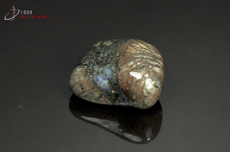 Vulcanite polie - USA - pierres roulées 2,5cm / 11g / AY413