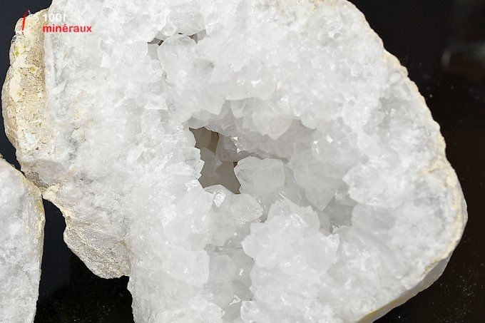geode_quartz_cristaux_mineraux
