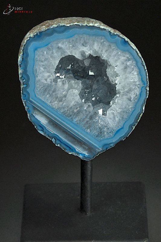 Géode d'Agate teintée bleue - Brésil - minéraux à cristaux  8 cm / 313g / AY943