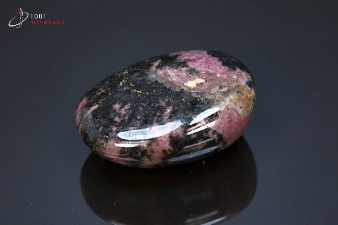 galet de rhodonite polie