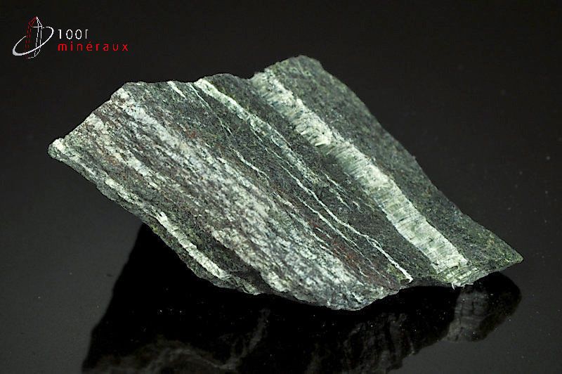 Serpentine brute - Brésil - minéraux bruts 5,4cm / 81g / AZ563