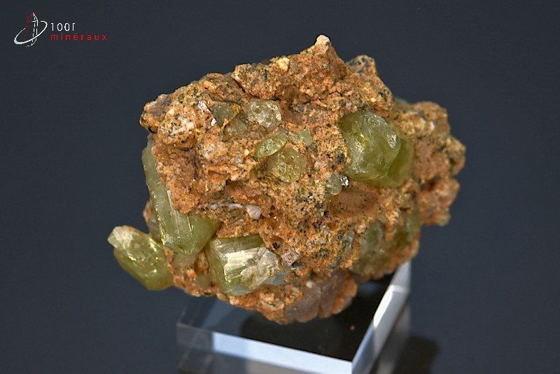 Apatite verte- Maroc - minéraux à cristaux 5,6 cm / 73g / AZ975