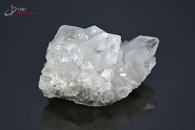 cristaux d'apophyllite translucide