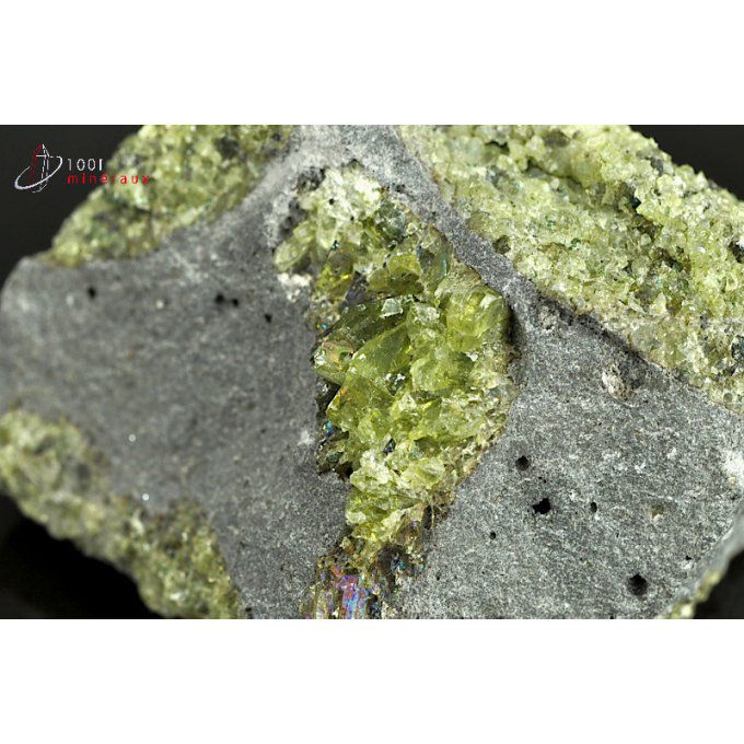 peridot-cristaux-mineraux