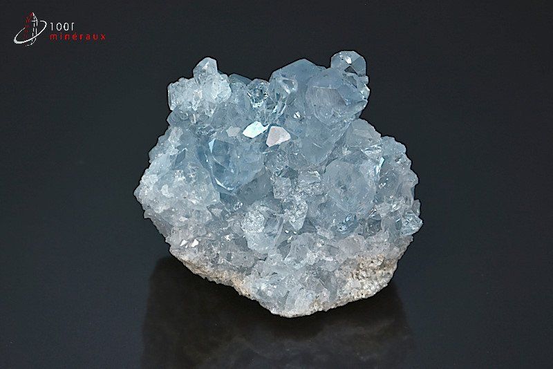 Célestine - Madagascar - minéraux à cristaux 5,2 cm / 126 g / BA128-1