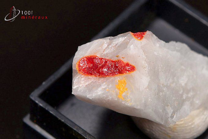 realgar-calcite-mineraux-cristaux